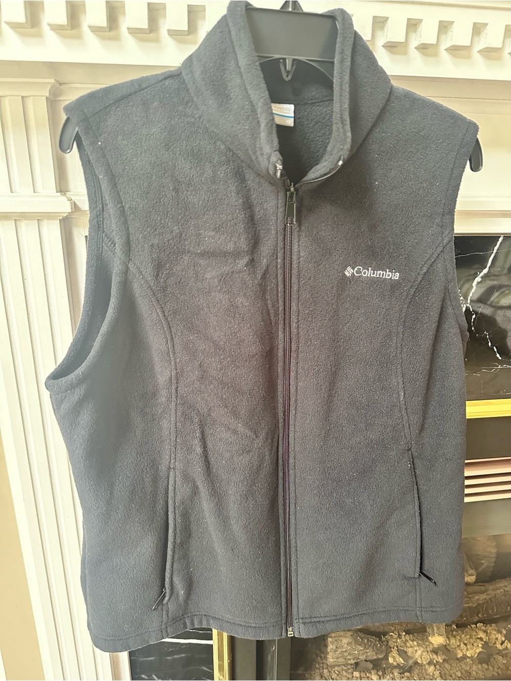 Columbia Women's Black Fleece Zip Vest